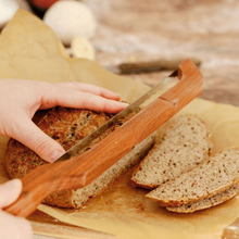 Load image into Gallery viewer, Bowmaster® Bread Knife